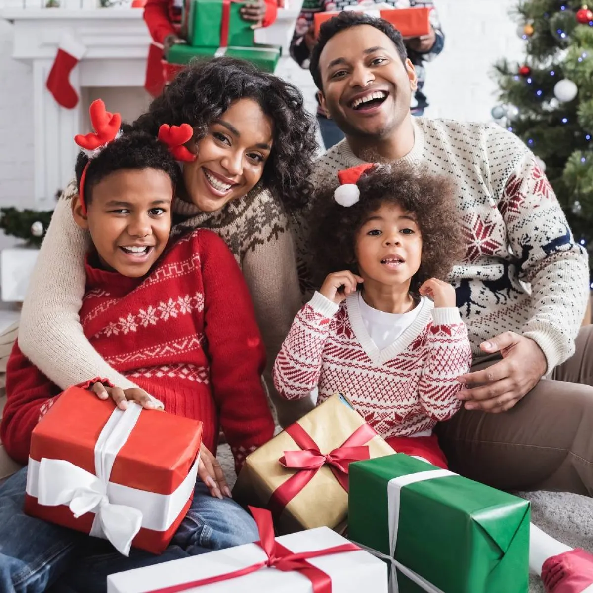 صورة لأسرة سعيدة