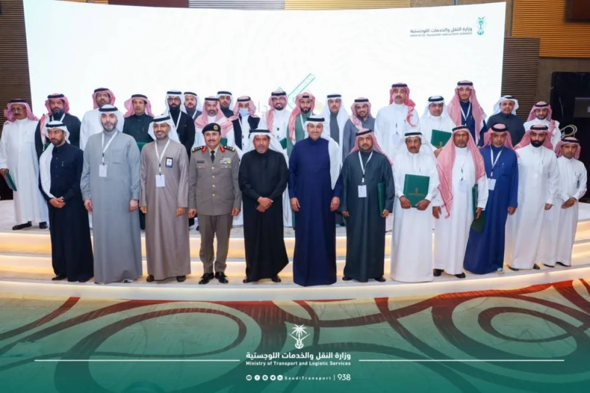 وزارة النقل والخدمات اللوجستية تنتقل لنظام عقود الأداء كأول جهة حكومية