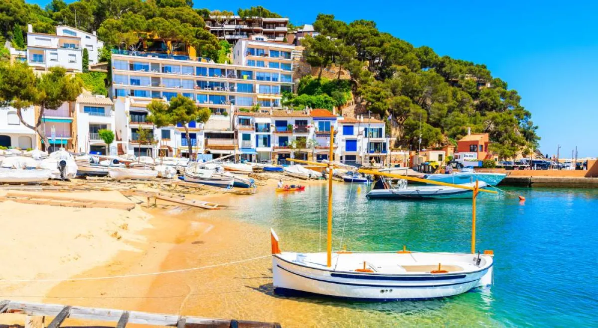 شواطىء ساحرة في برشلونة