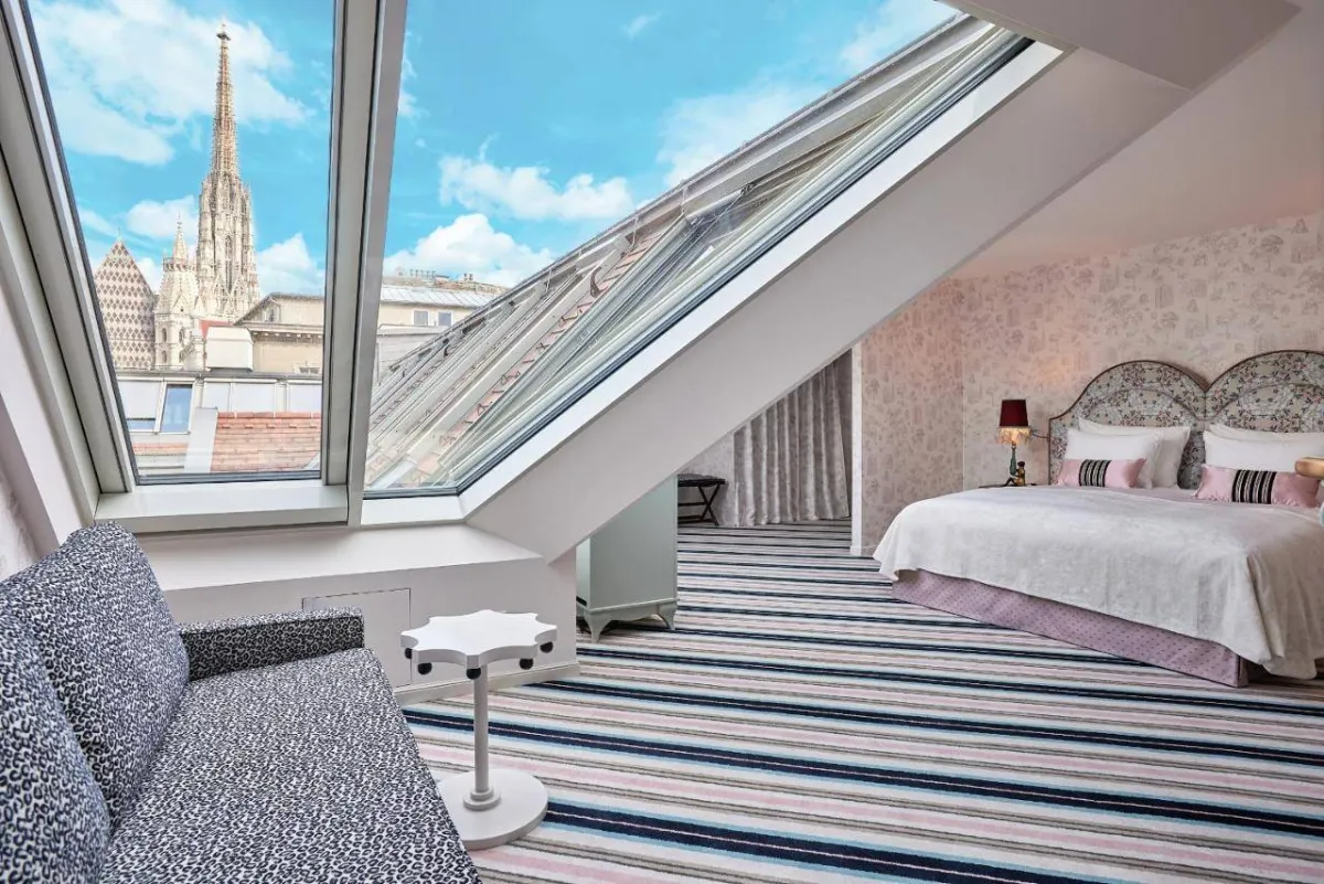 إطلالات جذابة على المدينة من غرف فندق ذا ليو غراند