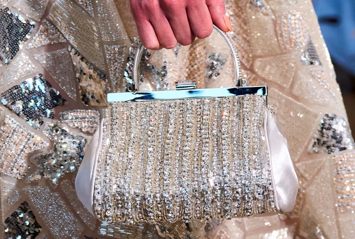 حقيبة المقبض من جورج حبيقة Georges Hobeika