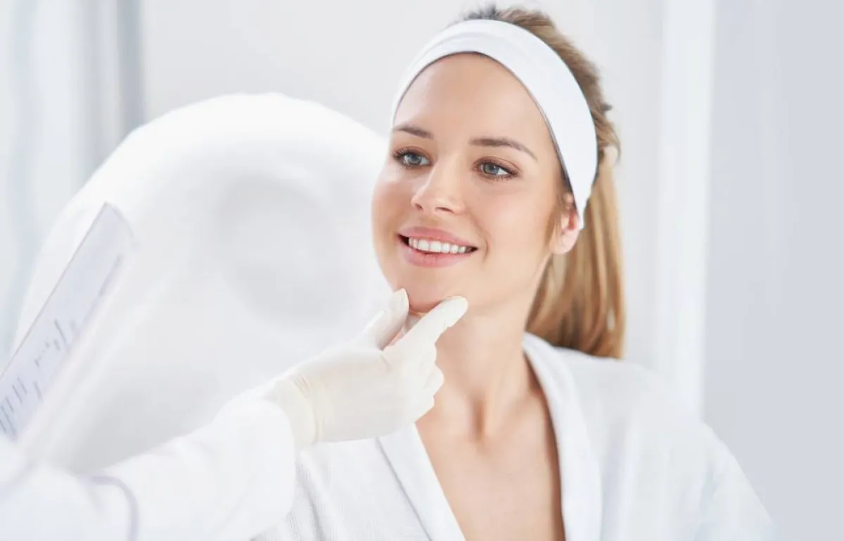 شدّ الوجه بالمنظار Endoscopic Facelift