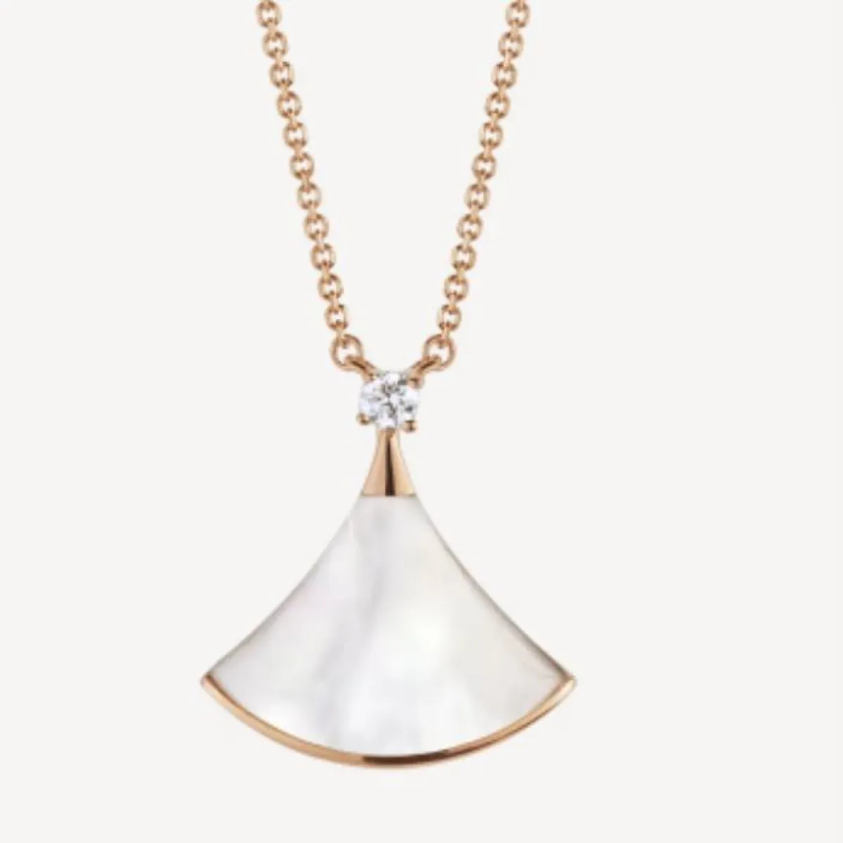 عقد ديفاز دريم من بلغاري Bvlgari