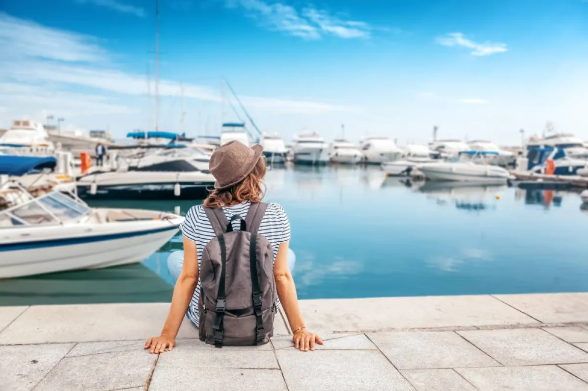 يمكن توفير المال والمتاعب من خلال تحديد ما ينوي المسافر القيام به مسبقًا