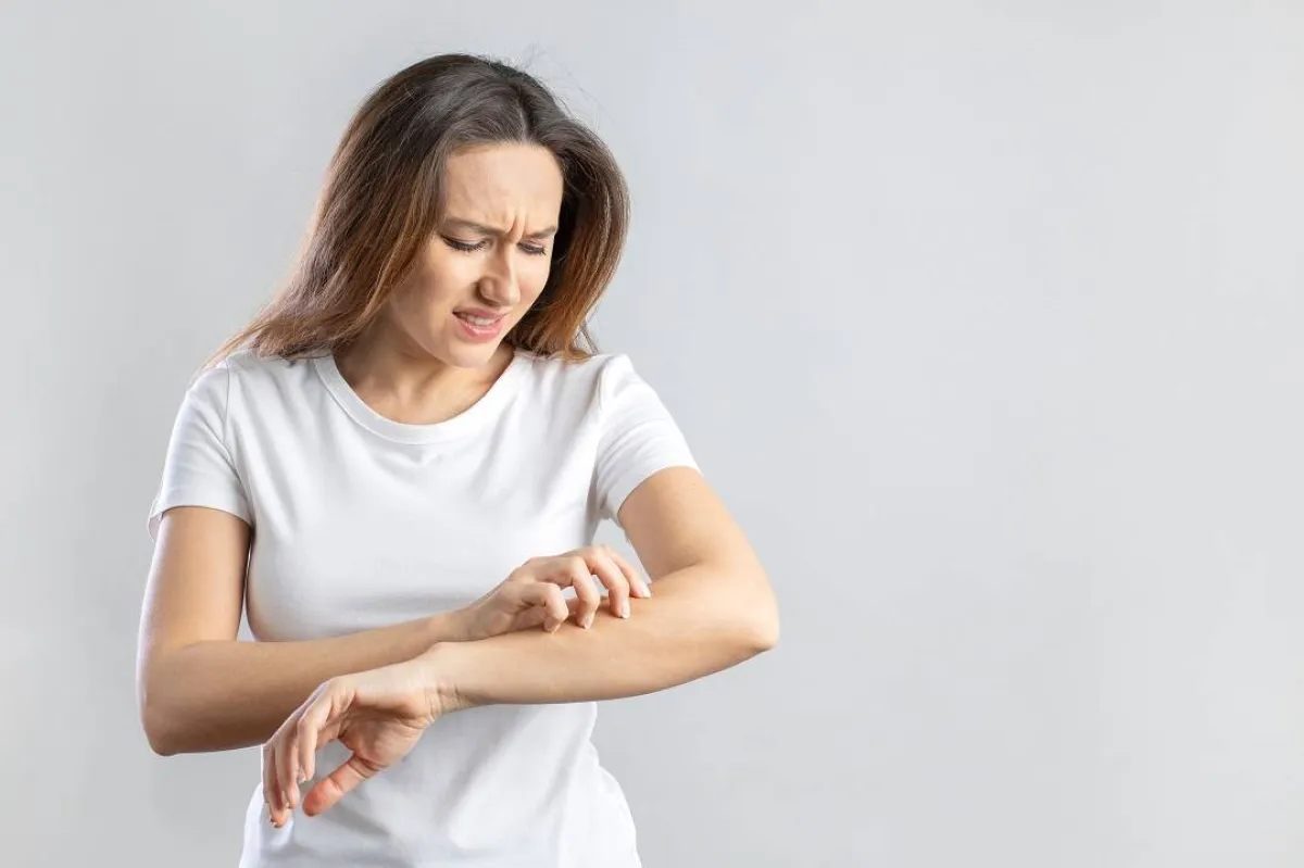  صورة لحامل تعاني من الحكة