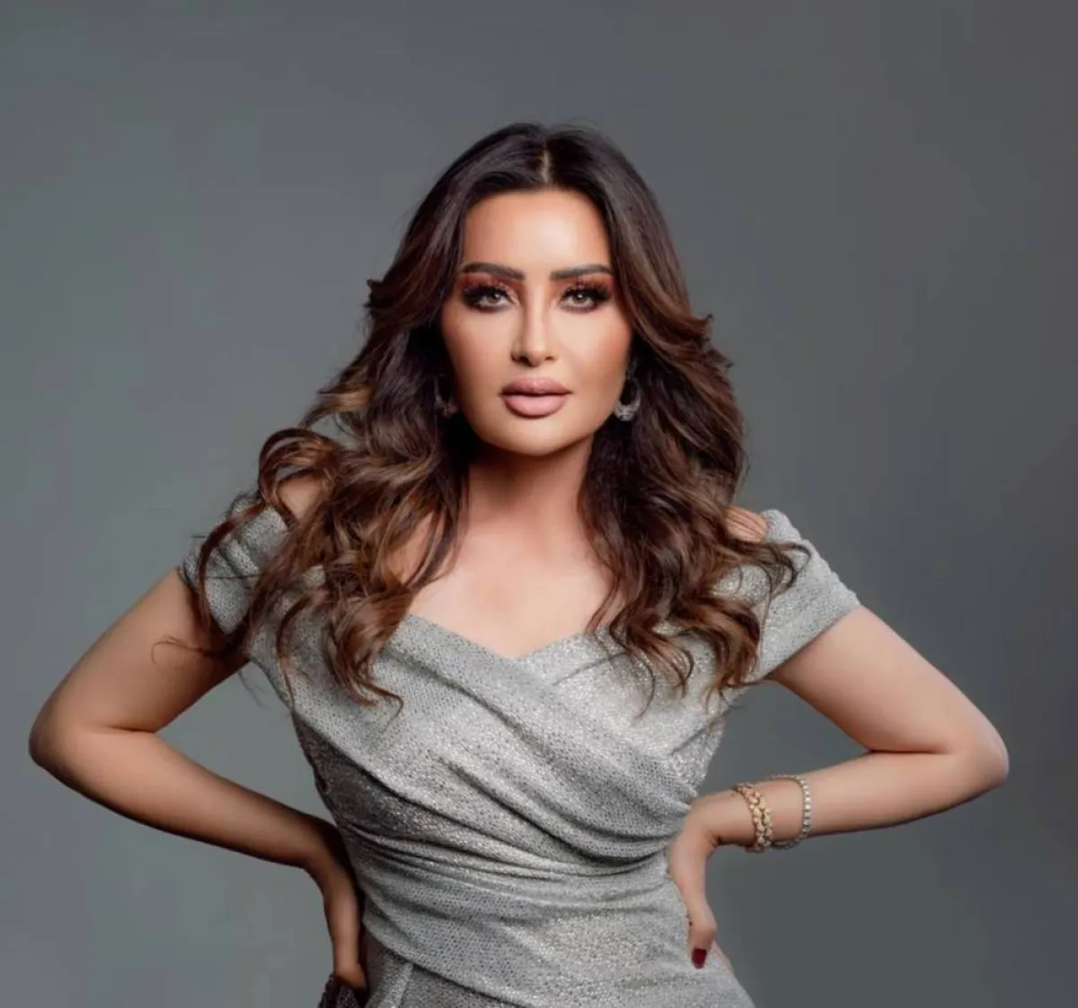 لطيفة - الصورة من حسابها على الفيس بوك