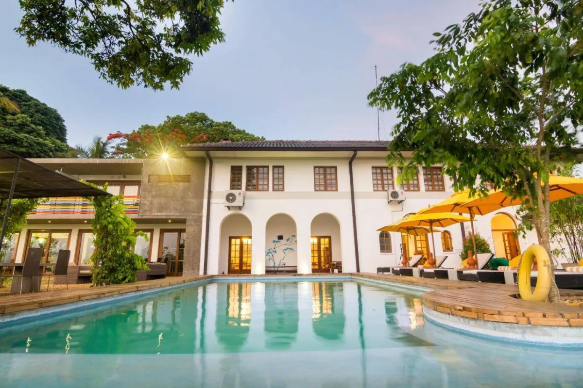 لقطة لبركة السباحة في فندق ذا إيليفانت ستيبلز