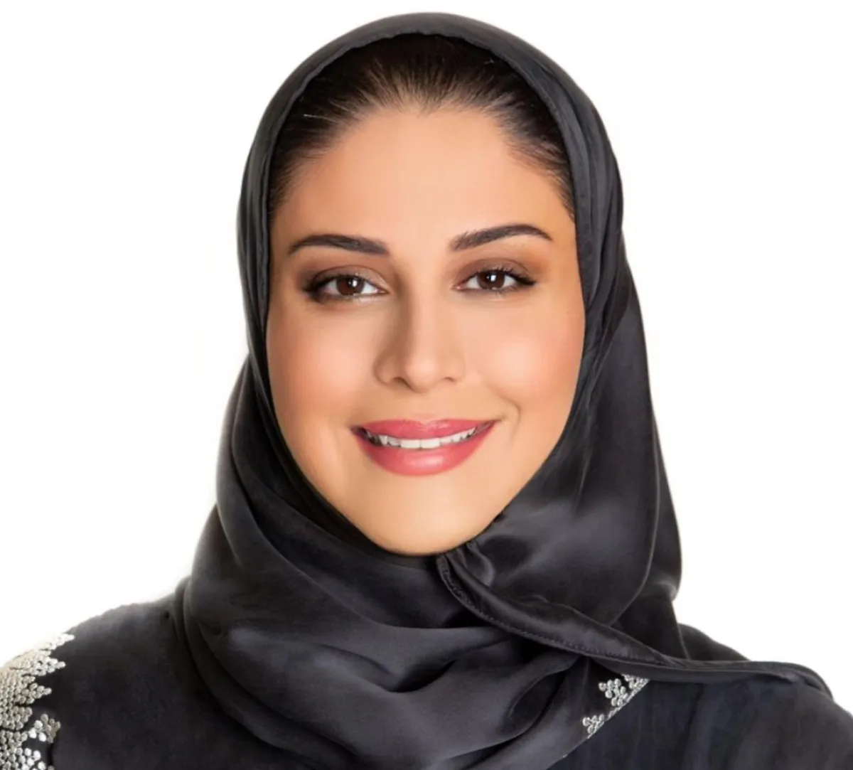 وزير الرياضة يصدر قرارا بتكليف أضواء العريفي مساعدا للوزير لشؤون الرياضة - الصورة من حساب التعيينات على تويتر