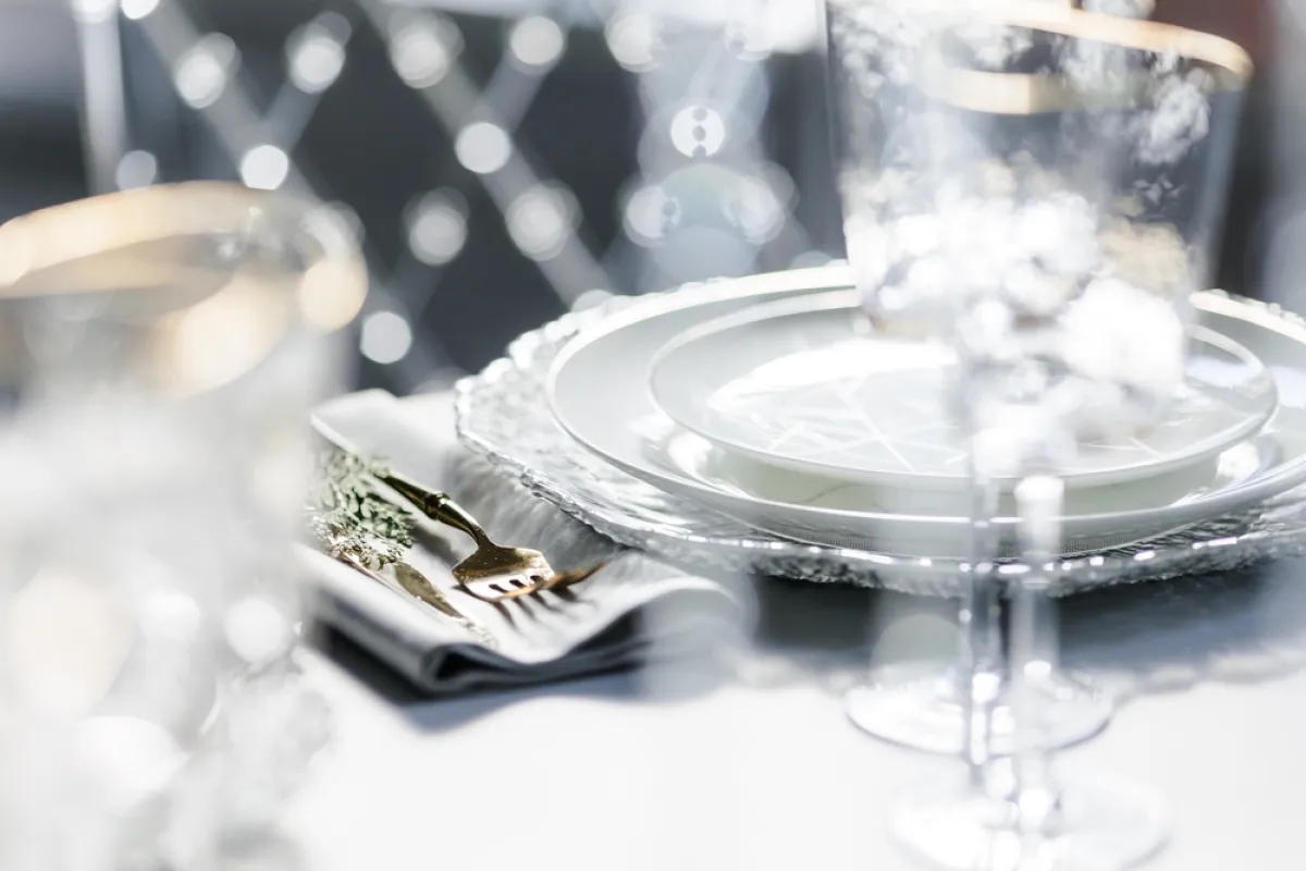 الفضي لون احتفالي بامتياز