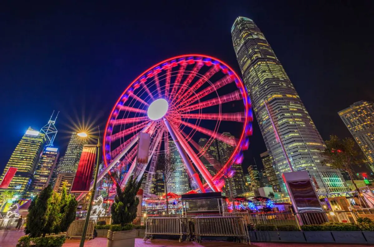 هناك الكثير من الأنشطة ومظاهر الاحتفال بالسنة الجديدة في هونغ كونغ