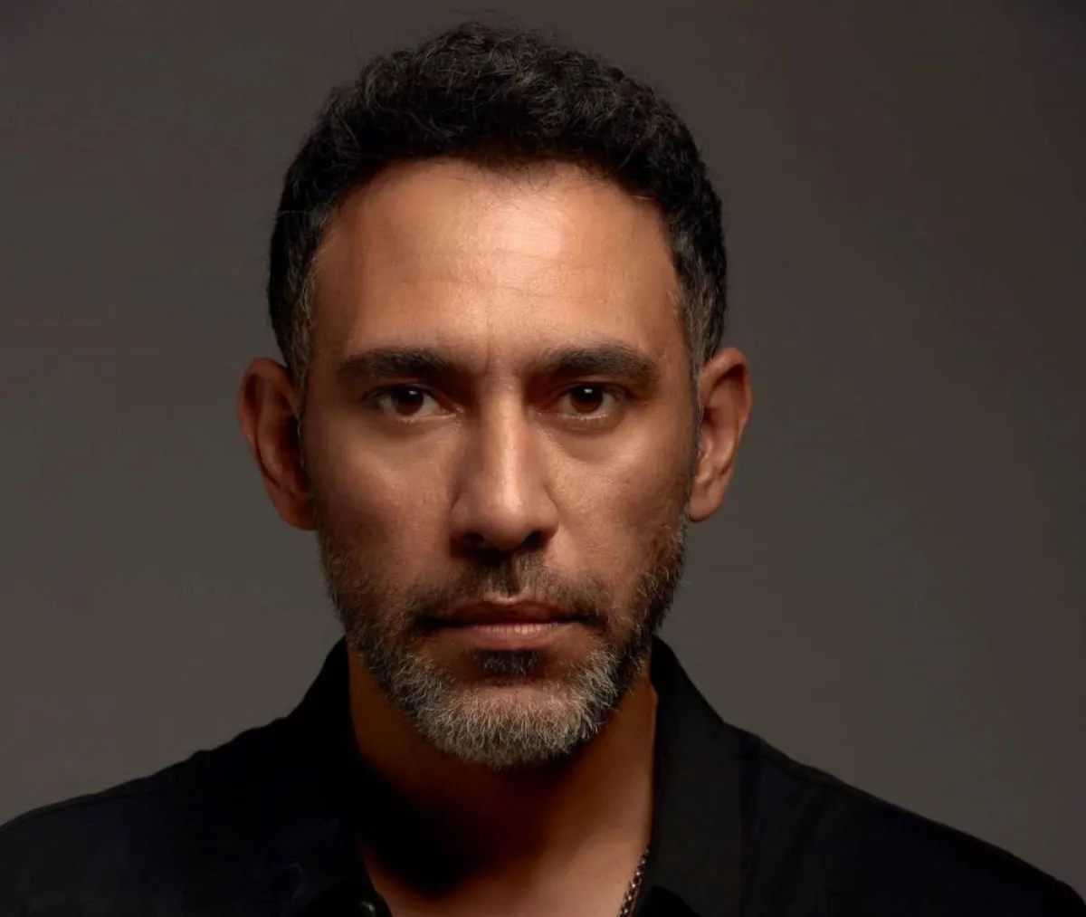 عمرو مصطفى - الصورة من صفحته الرسمية على الفيس بوك