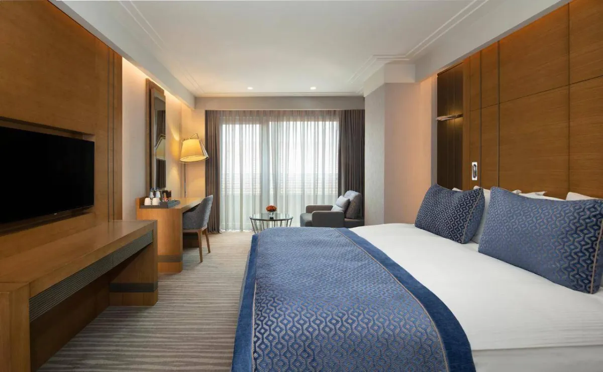 فندق موڤينبك ثرامال سبا