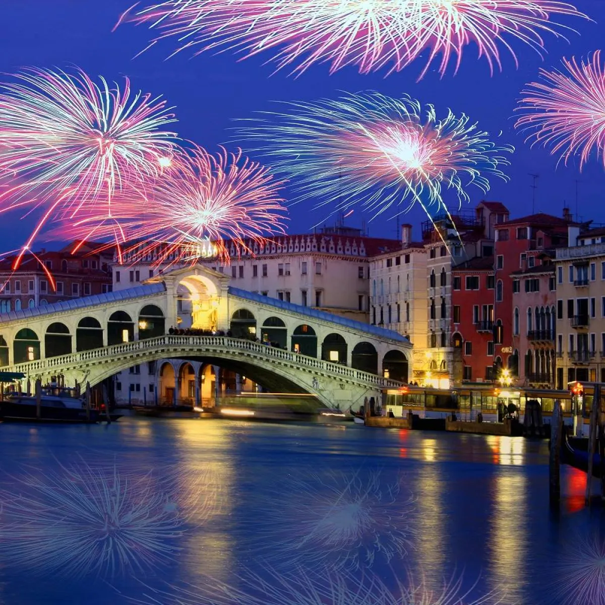 صورة لألعاب نارية بديعة