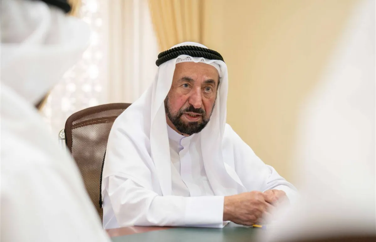  "الشيخ الدكتور سلطان بن محمد القاسمي" عضو المجلس الأعلى حاكم الشارقة. الصورة من مكتب الشارقة الإعلامي