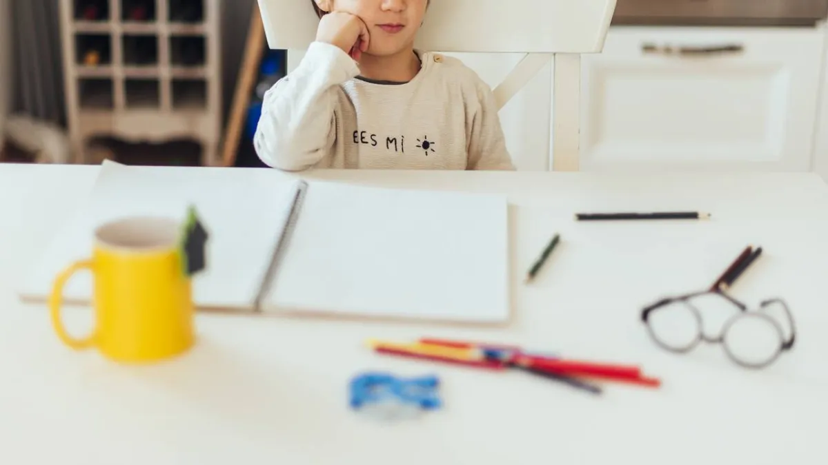 صورة عن تشتت انتباه الطفل