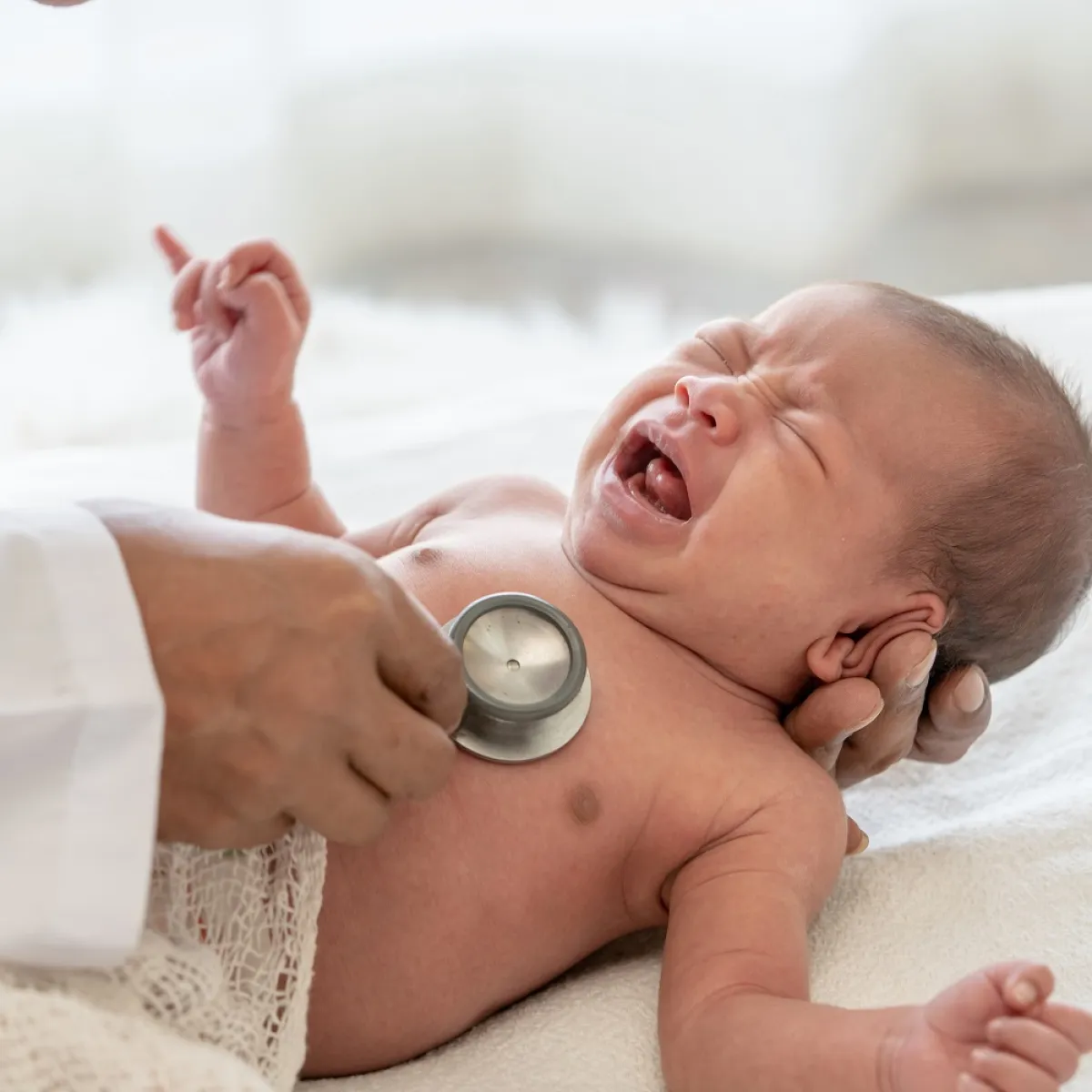 صورة لطفل مريض