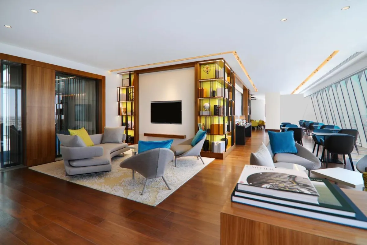 ديكورات عصرية في فندق لو مريديان الرياض