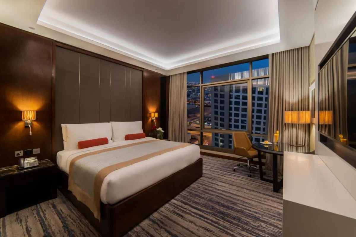 فندق وريزيدنسز موڤنبيك الرياض