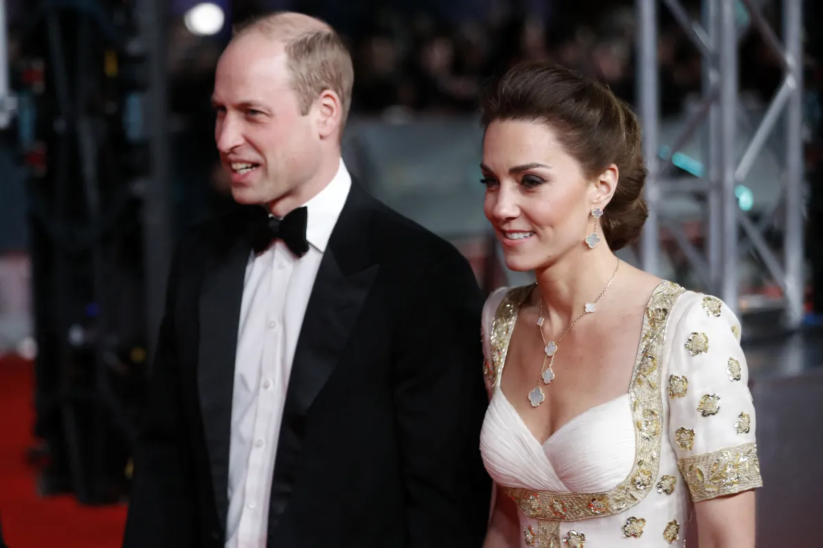 Britain's Prince William, Duke of Cambridge, (L) and Britain's Catherine, Duchess of Cambridge, (R) arrive at the BAFTA British Academy Film Awards at the Royal Albert Hall in London on February 2, 2020. Tolga AKMEN / AFP
