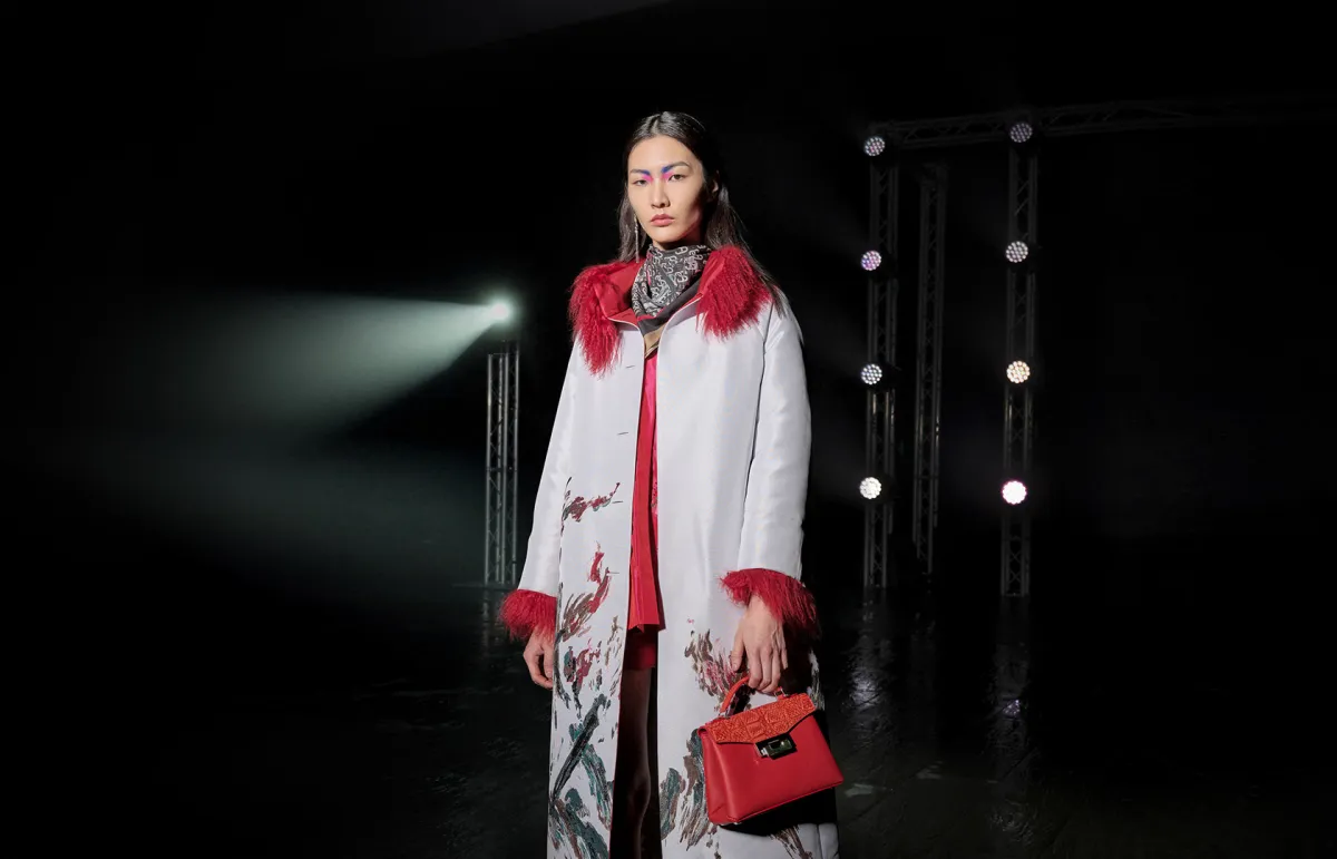 معطف من شياتزي تشن Shiatzy Chen