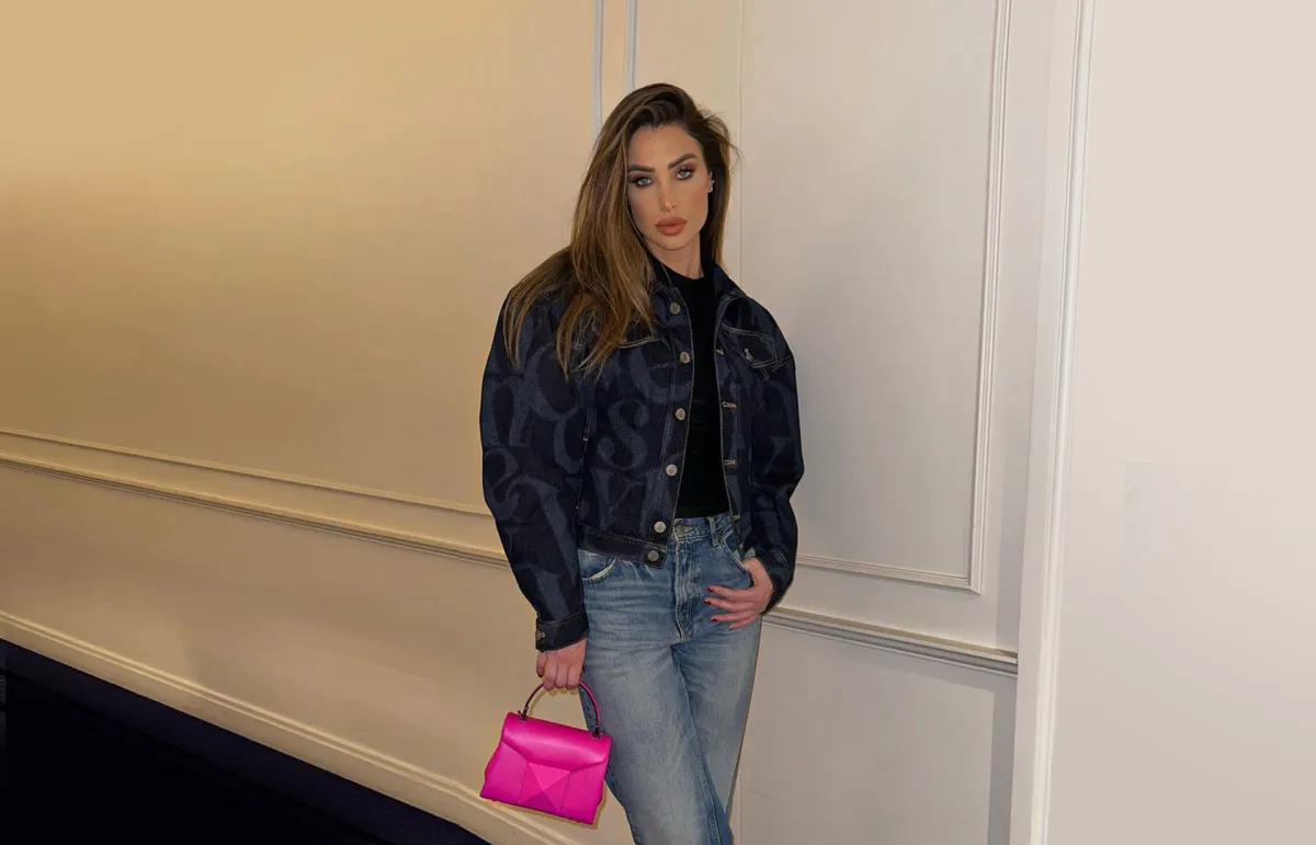  أنابيلا هلال- الصورة من حسابها على انستغرام