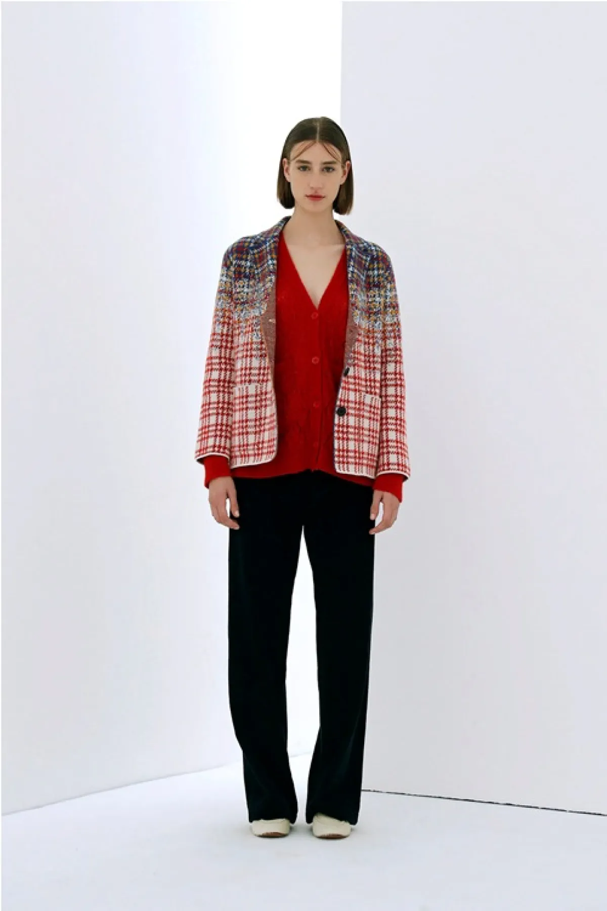 تصاميم الكارو الحمراء من ليبور جابالا Lebor Gabala