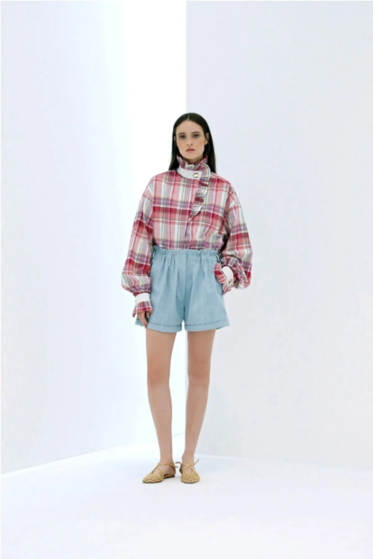 تصاميم الكارو الحمراء من لايبل إيديشن Label Edition