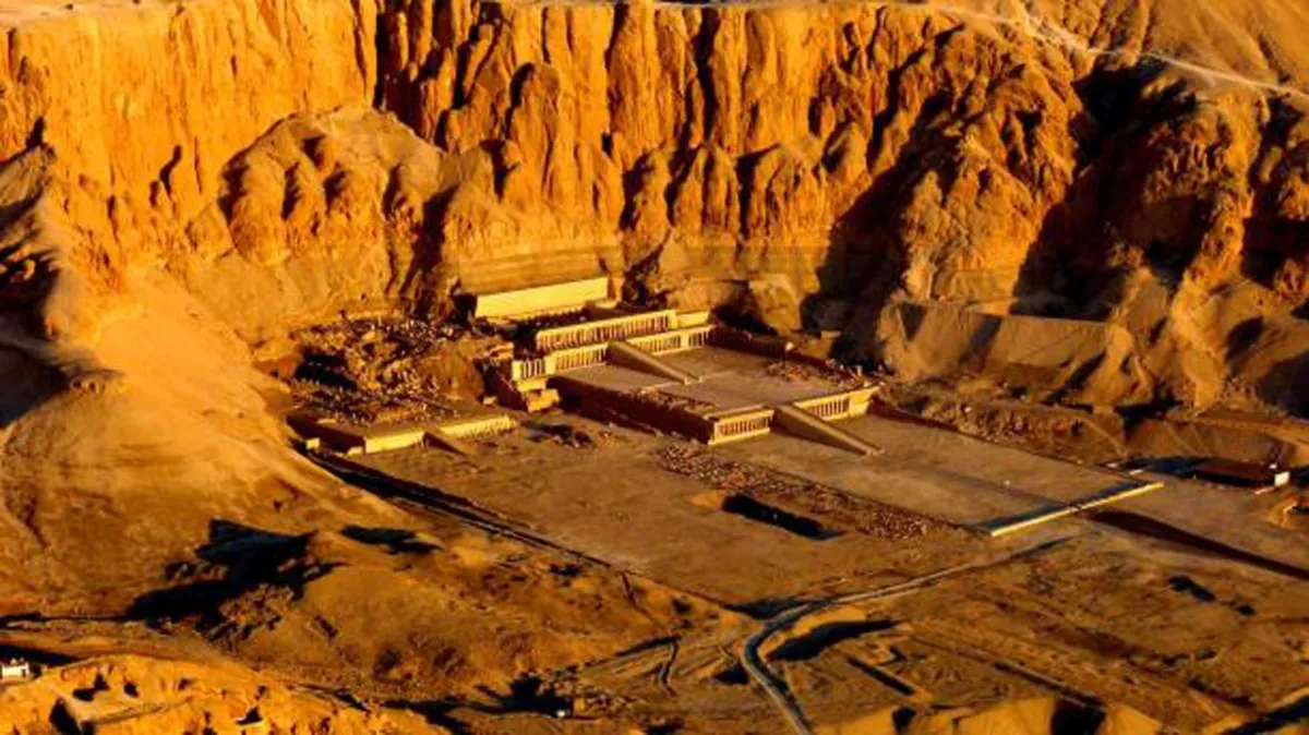 مقتنيات زوجة توت عنخ آمون 