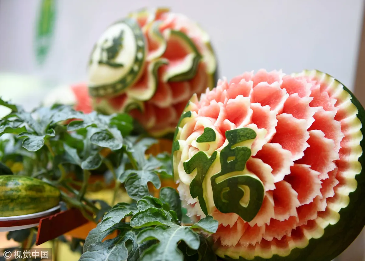  فن نحت الفاكهة