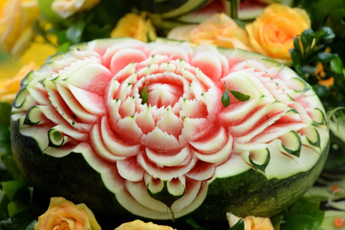  فن نحت الفاكهة