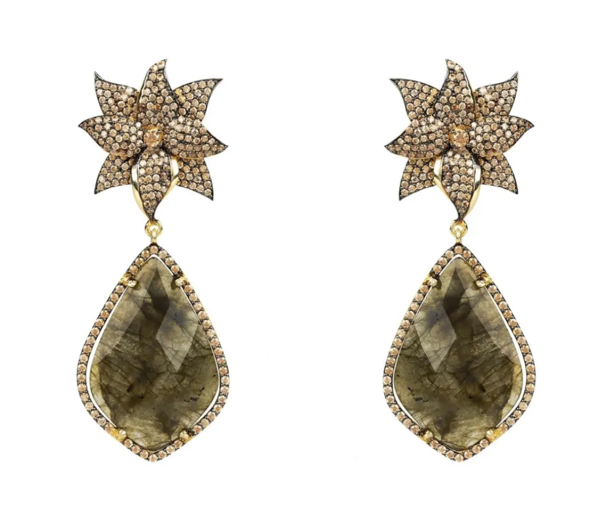 أقراط زهرة اللوتس من Latelita