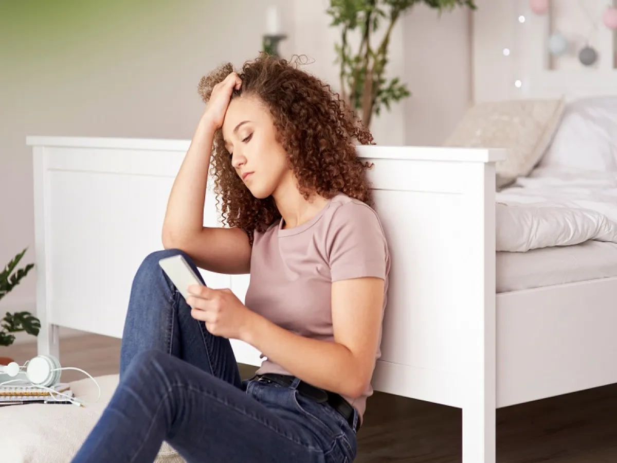إذا كنتِ قلقة بشأن مقاطعة شخص ما عند الاتصال فاسألي عما إذا كنتِ تتصلين بالشخص في وقت سيئ (المصدر: Adobe.stock)