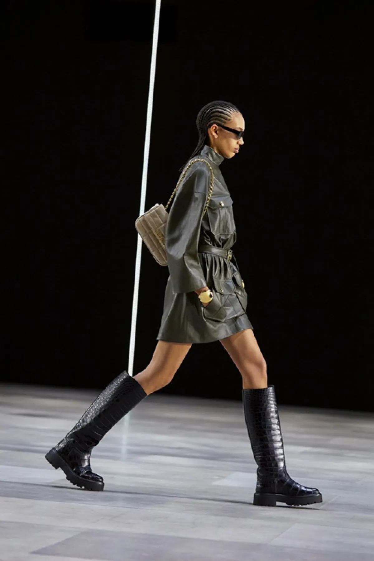 معطف واقٍ من المطر من سيلين Celine