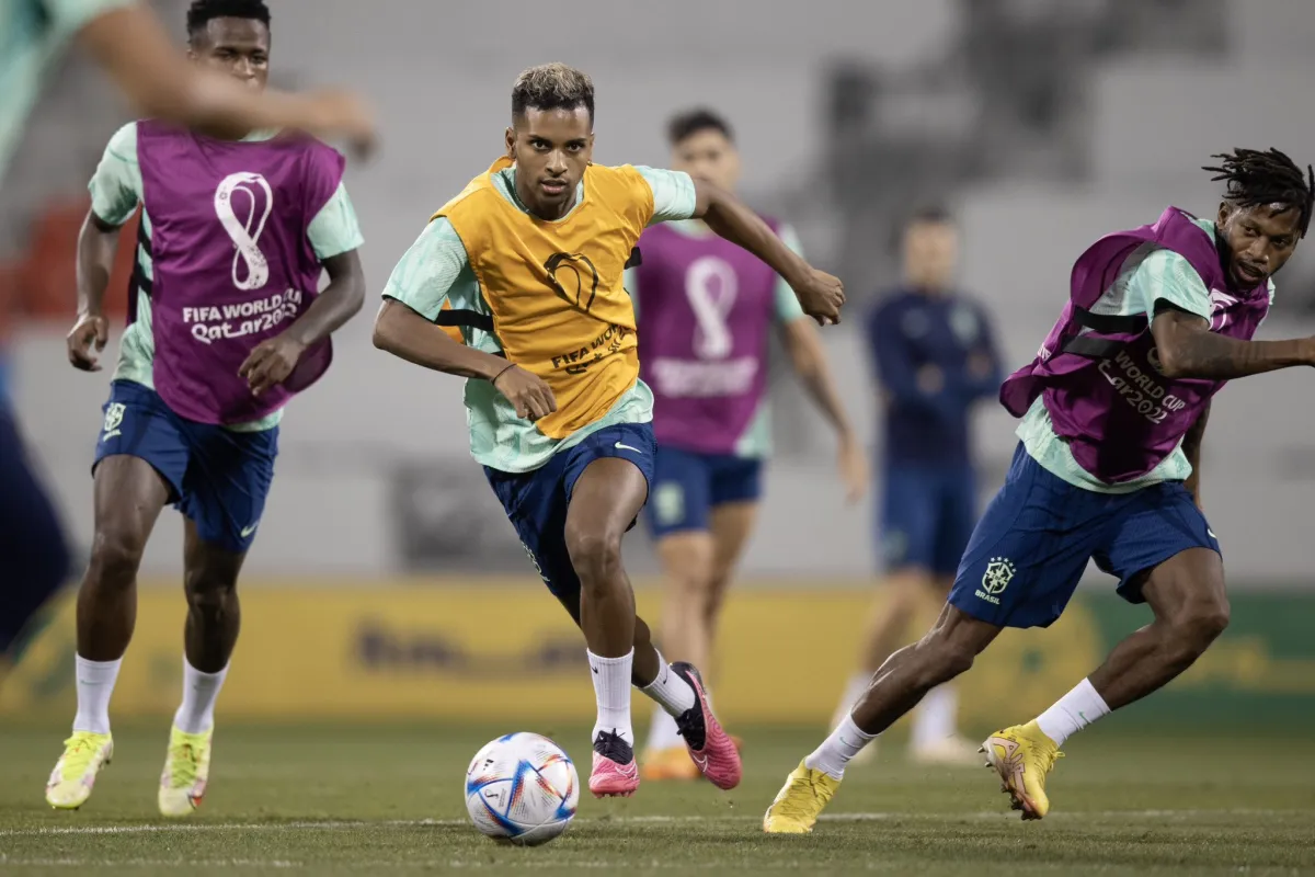 رودريغو يقود فريقه إلى الفوز. الصورة من حساب RodrygoGoes الرسمي على تويتر