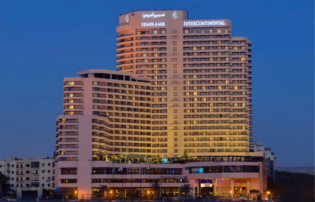 سميراميس انتركونتيننتال القاهرة .. رفاهية كلاسيكية عصرية على ضفاف النيل