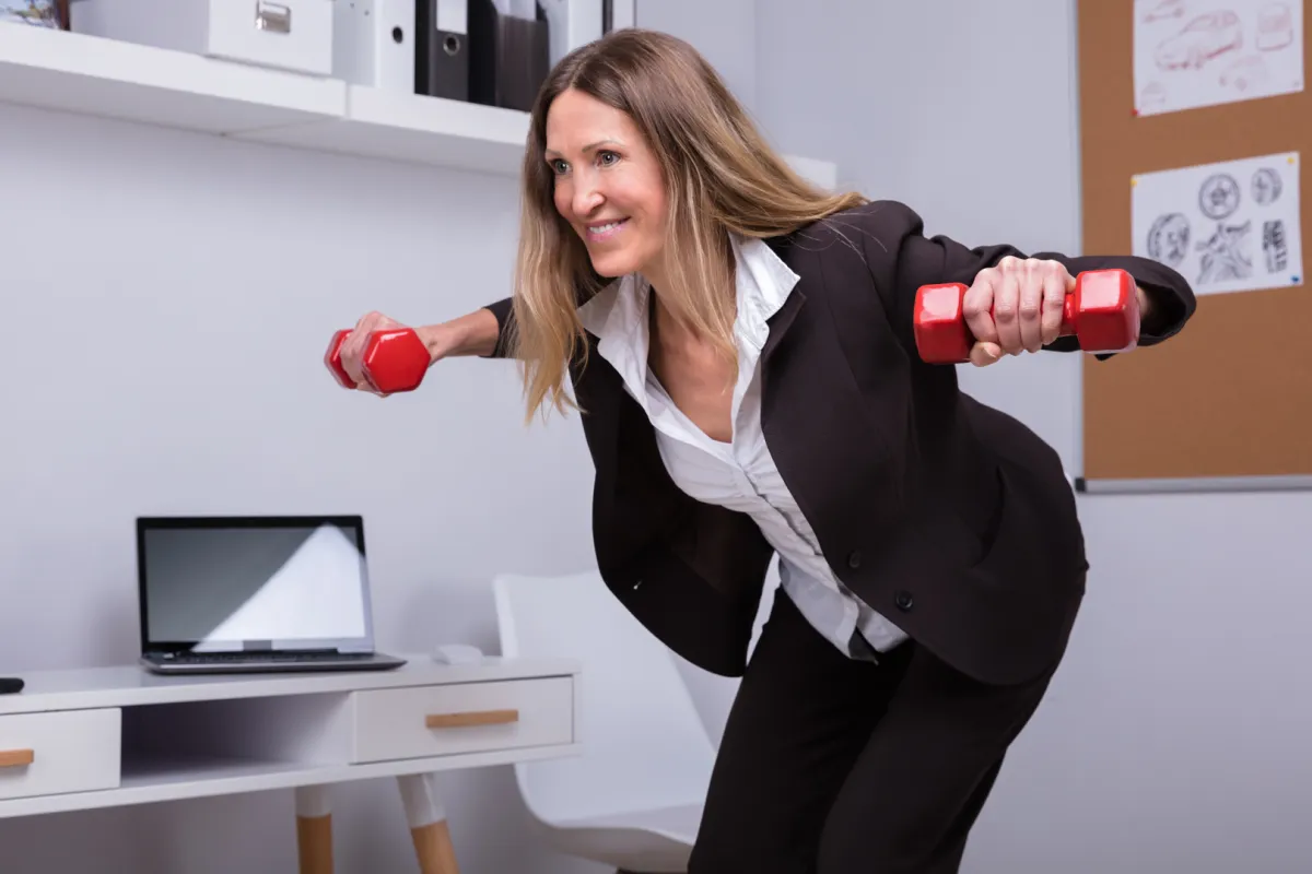 تمارين الظهر بالدمبل والبار