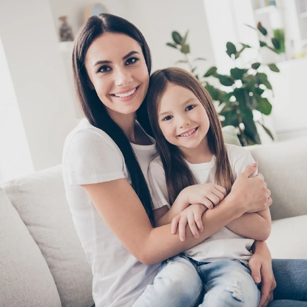 صورة لأم وطفلتها