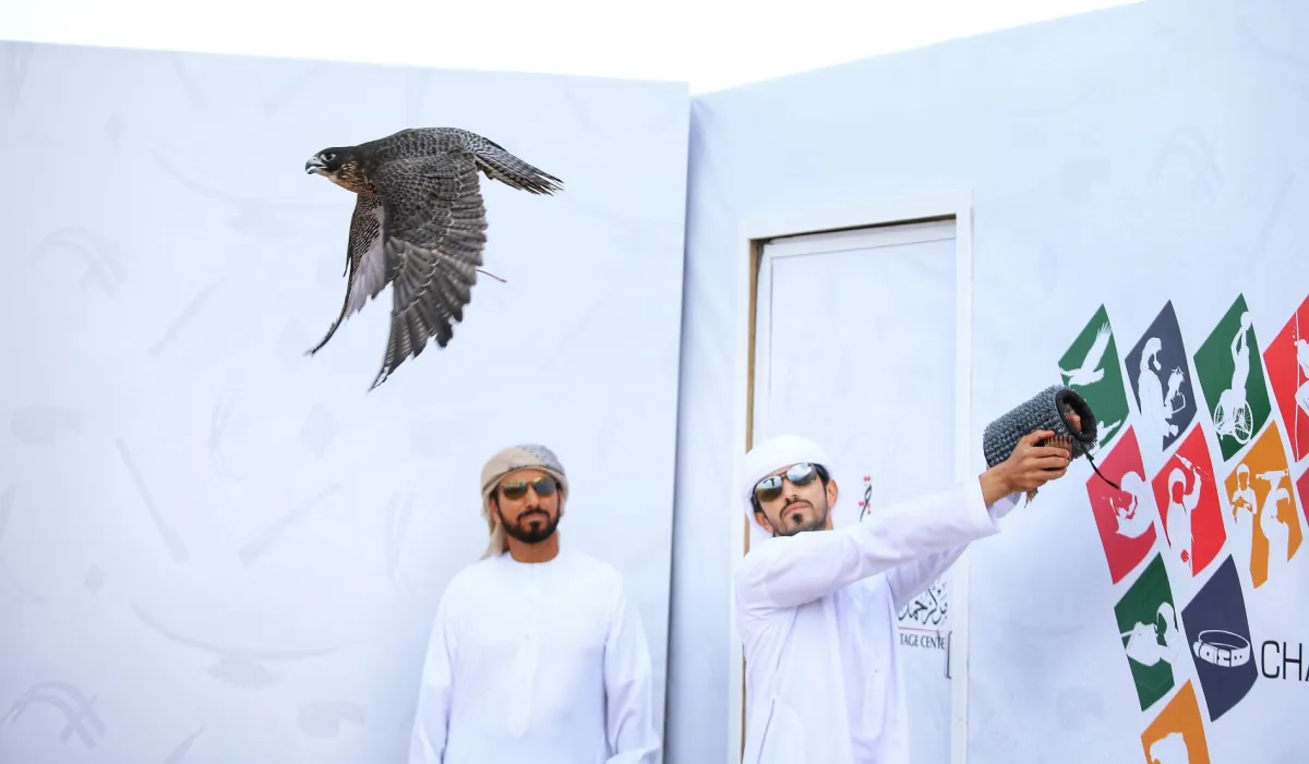 بطولة فزاع للصيد بالصقور- الصورة من مركز حمدان بن محمد لإحياء التراث 