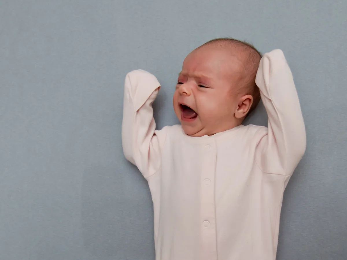 صورة لبكاء المولود