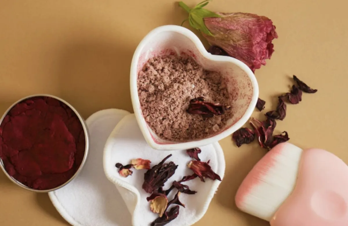 كيفية صنع دلكة النشا والكركديه