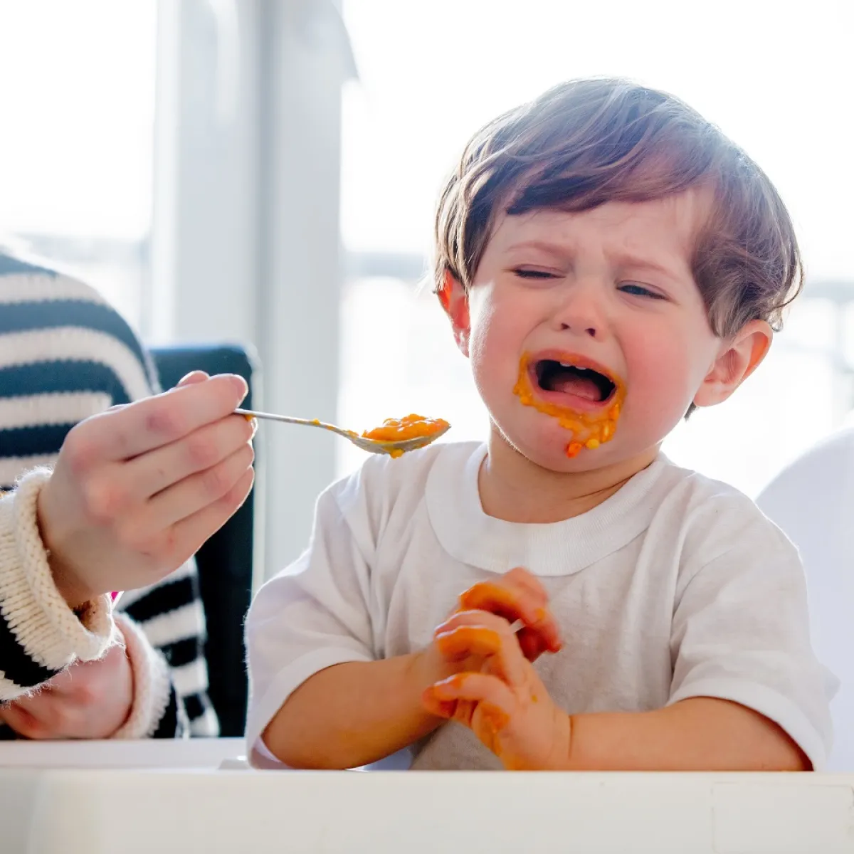 صورة لطفل يرفض الطعام