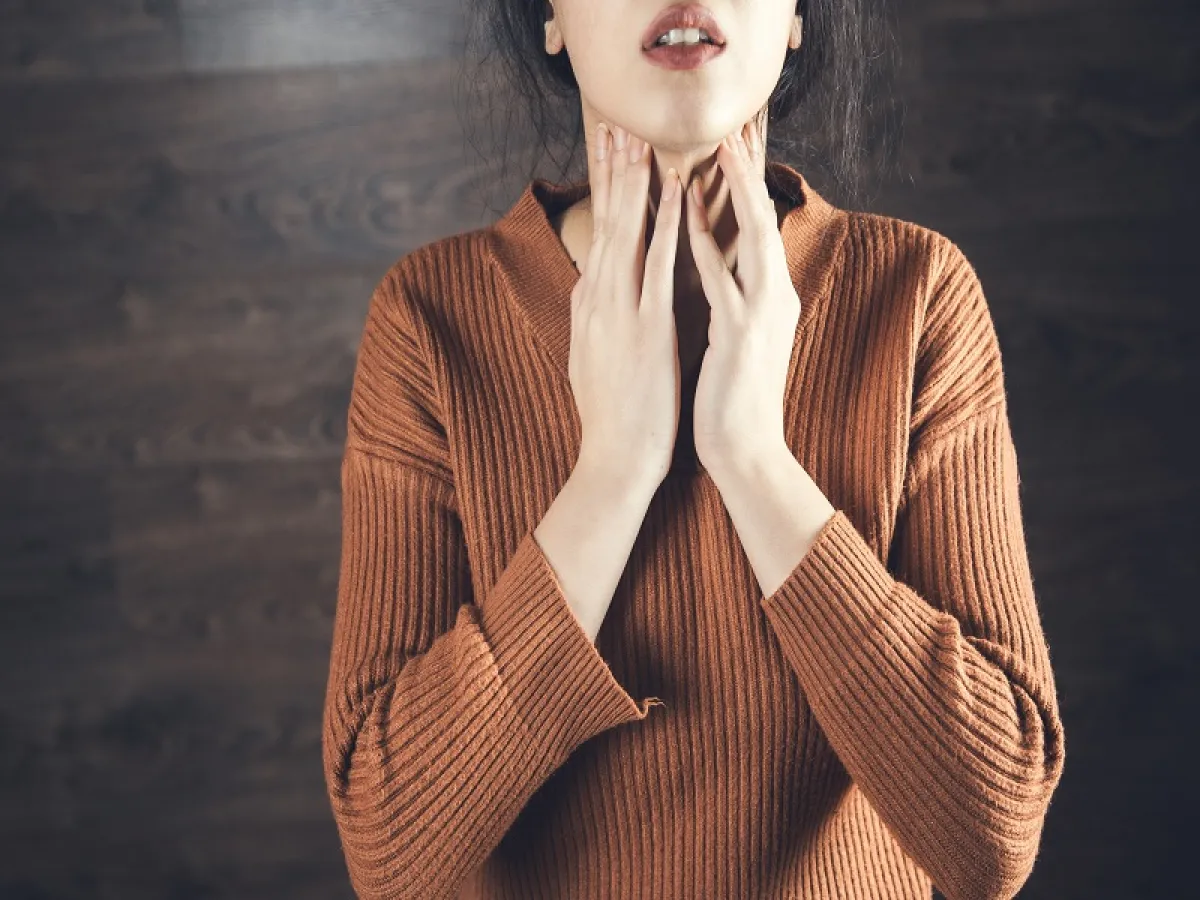 طرق علاج الحلق الناشف في المنزل (المصدر: Adobe.Stock)