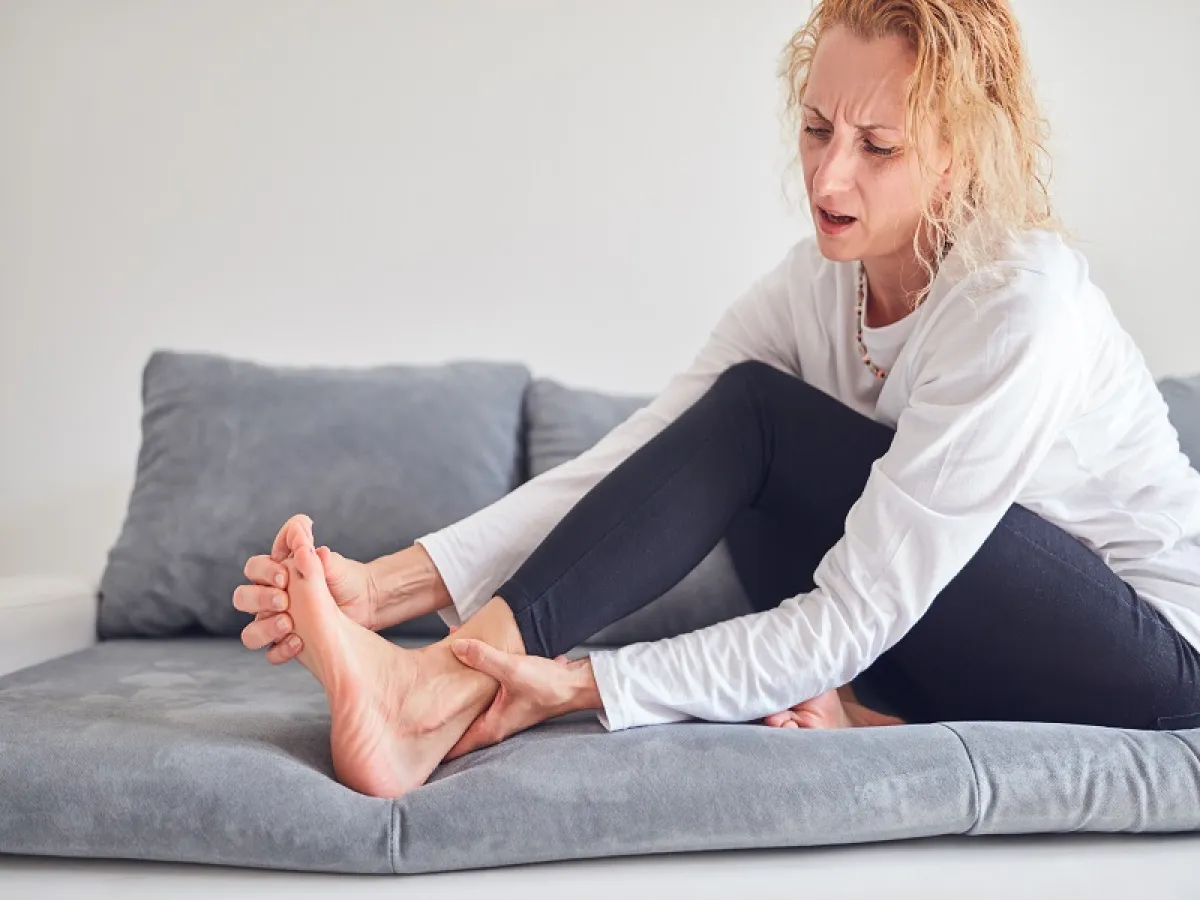 أعراض متلازمة الألم الناحي المعقد -المصدر: Adobe.Stock