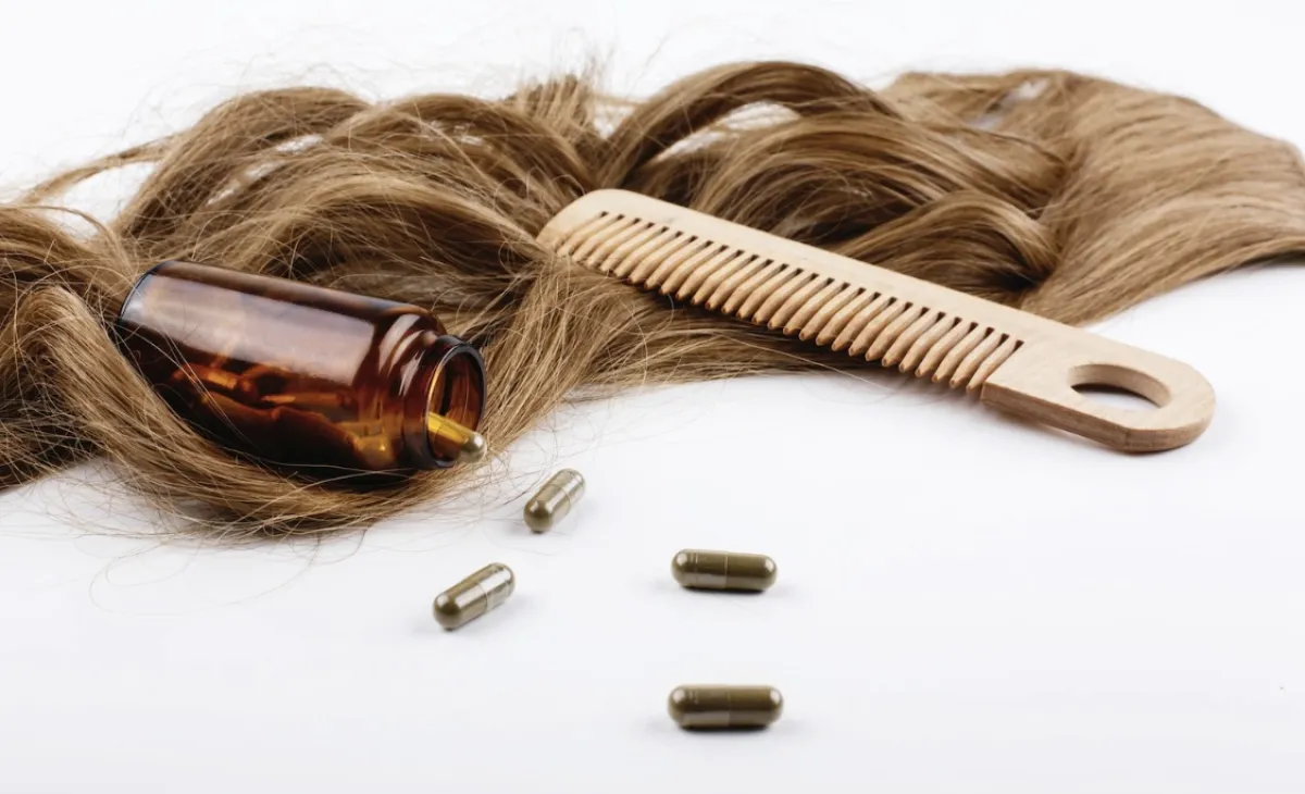 فيتامين د للوقاية من الشعر الأبيض