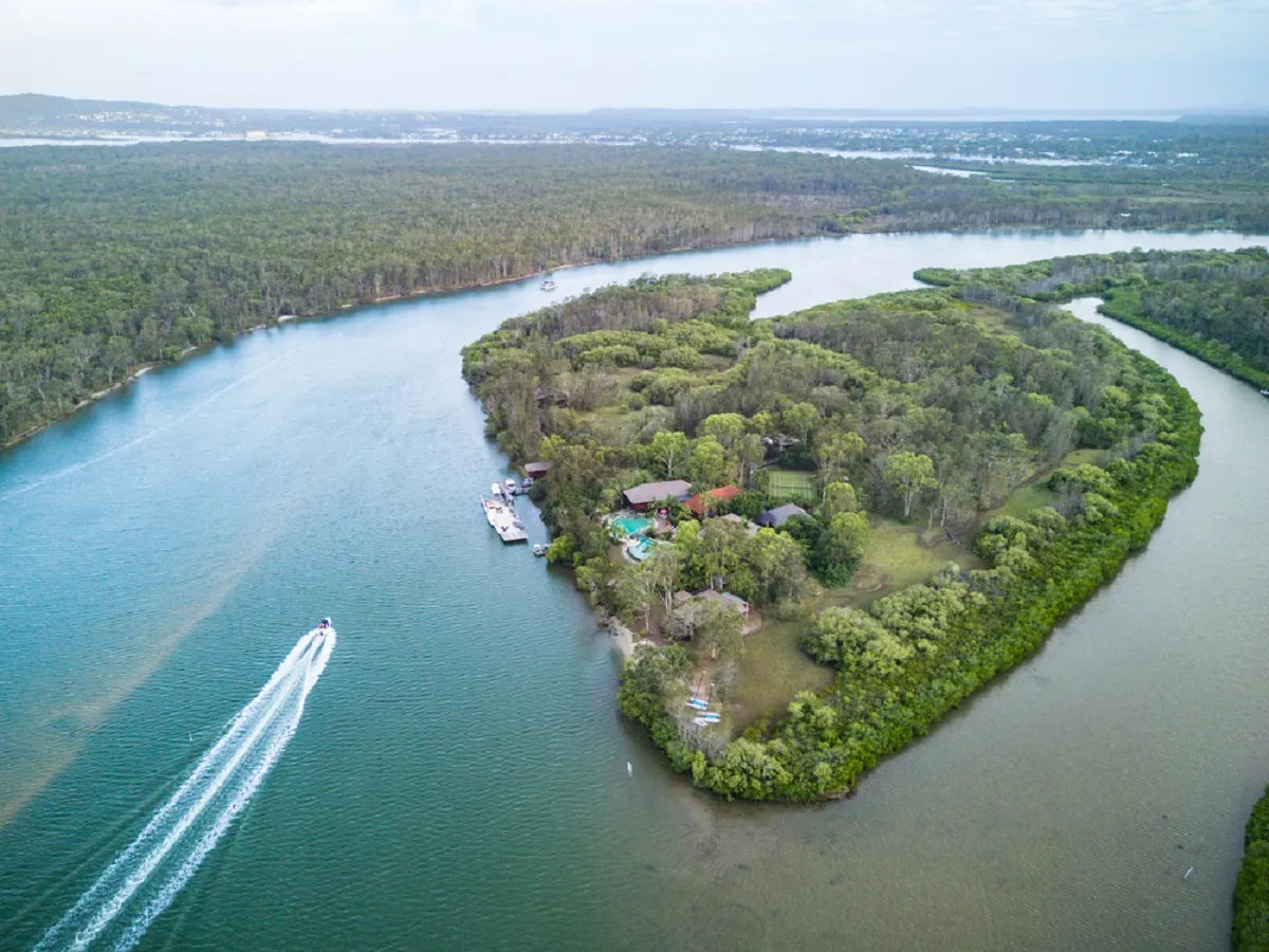 جزيرة ميكبيس