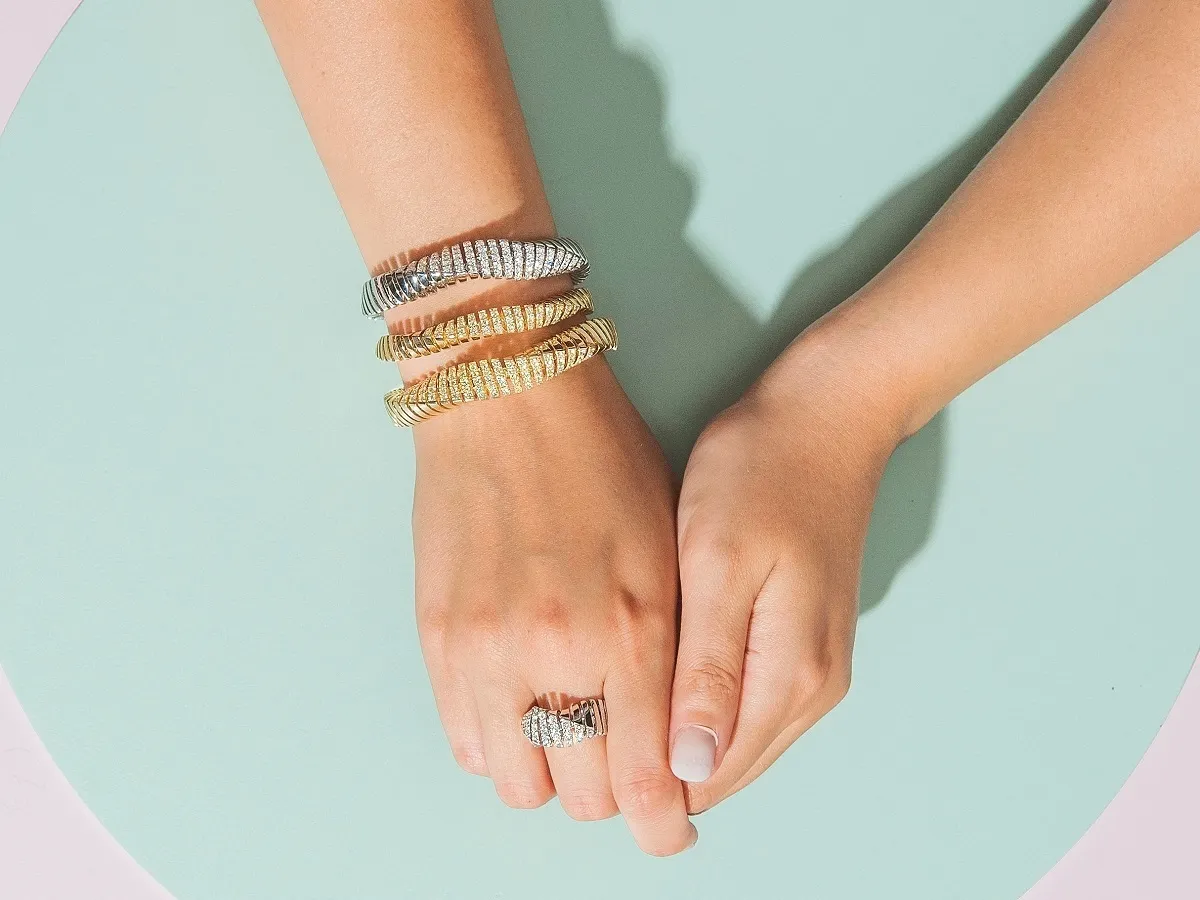 بعد حصولها على جائزة "أفضل مجوهرات يومية" FerriFirenze في حدث حصري لها في الرياض