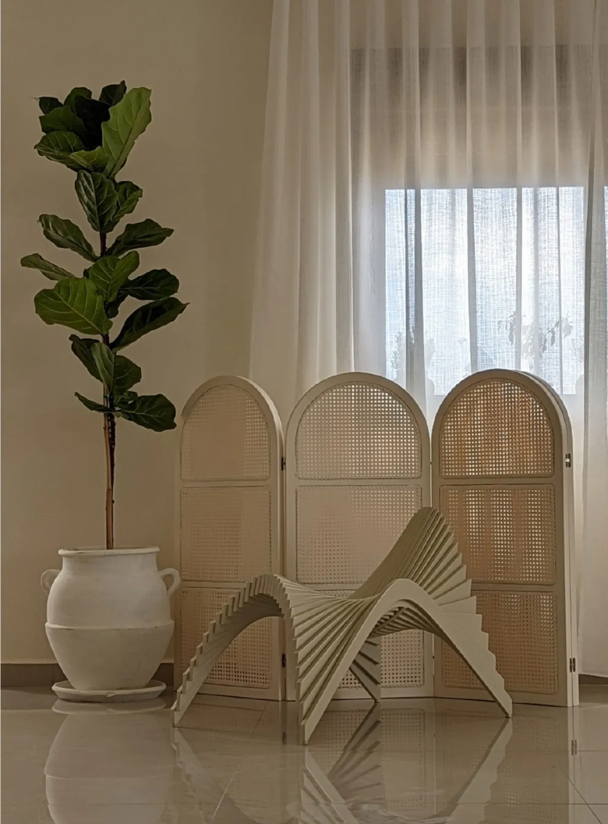 من أعمال المصمم كريستيان صليبا