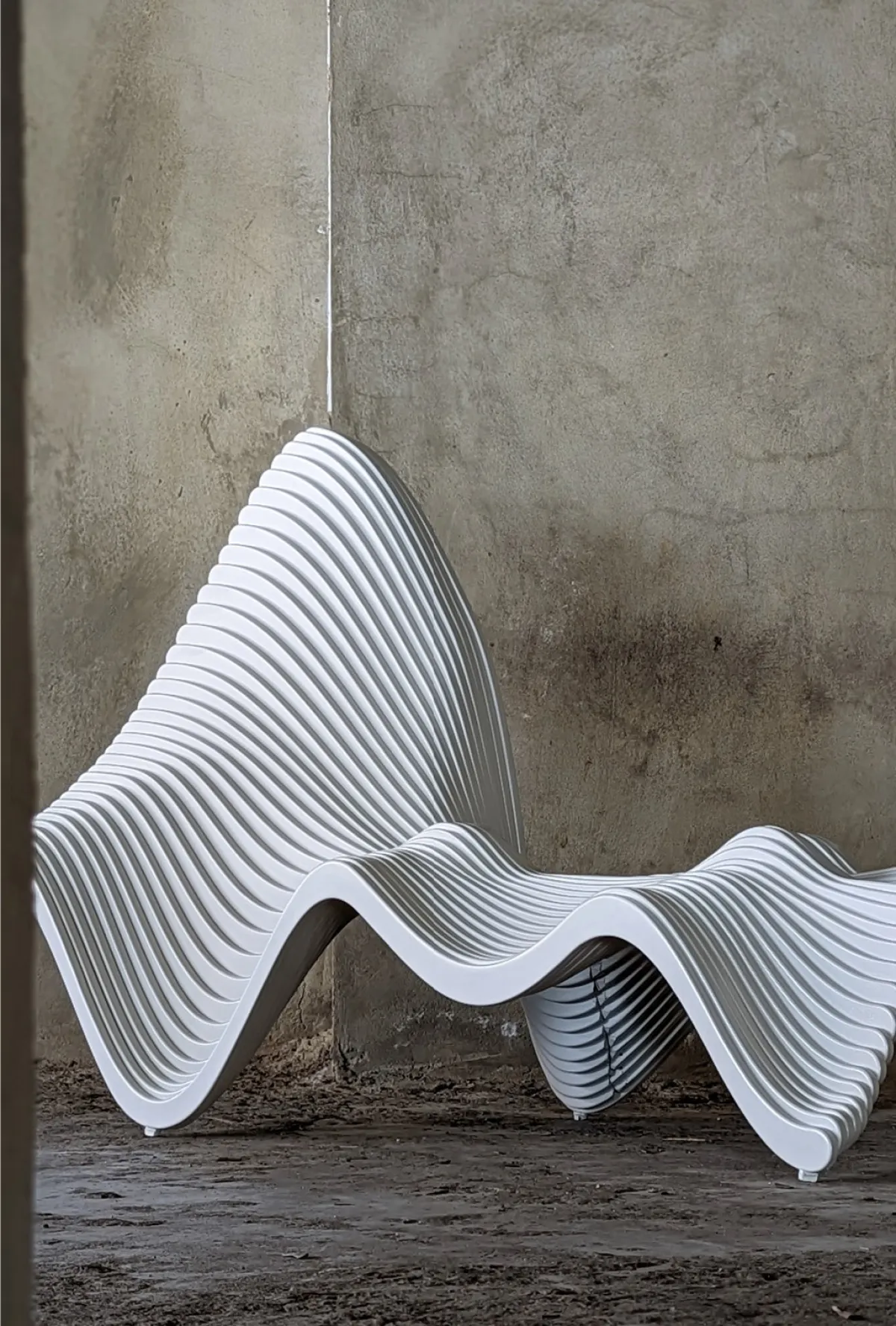 من أعمال المصمم كريستيان صليبا