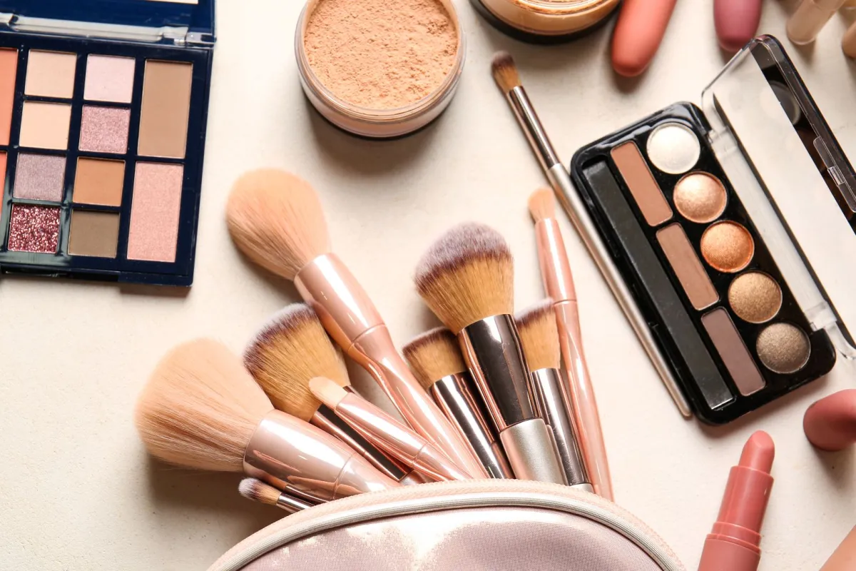 أجدد مستحضرات ظلال عيون 