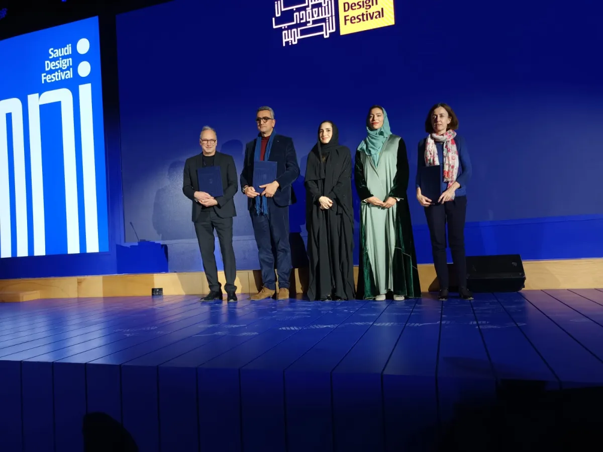 رئيسة المهرجان بسمة بوظو مع ممثلي الجهات التي تم توقيع مذكرات تفاهم معهم